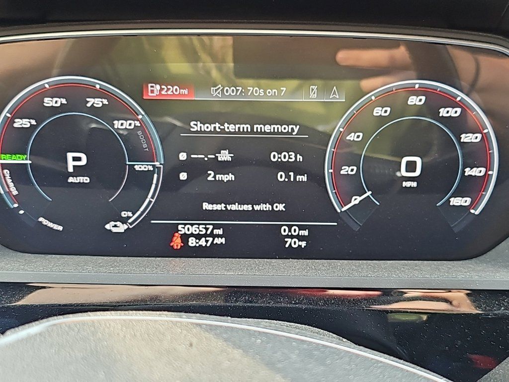 Used 2021 Audi e-tron Premium Plus AWD/4WD image 18