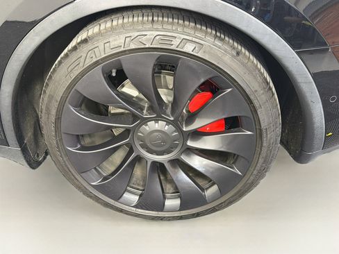 Used 2022 Tesla Model Y Performance AWD/4WD image 11