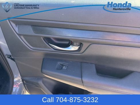 Used 2024 Honda CR-V LX image 13