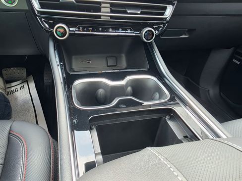 New 2026 Chevrolet Traverse Z71 w/ Enhanced Driving Package image 30