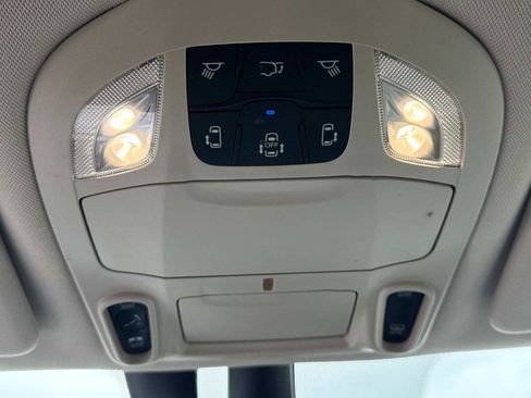 Used 2020 Chrysler Pacifica Limited w/ Advanced Safetytec Group image 27