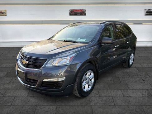 Used 2014 Chevrolet Traverse LS FWD image 3