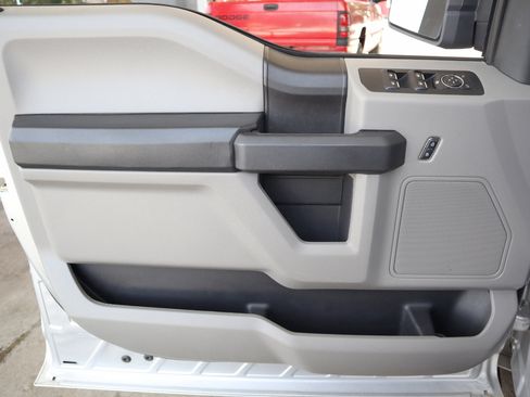 Used 2017 Ford F150 XL w/ Equipment Group 101A Mid image 40