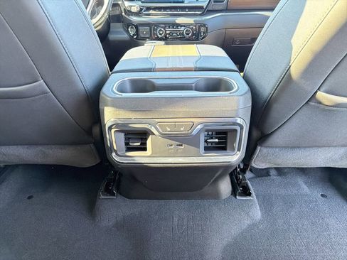 Used 2023 Chevrolet Silverado 1500 High Country w/ High Country Premium Package AWD/4WD image 19