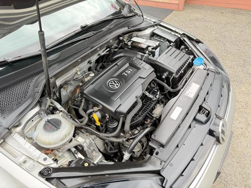 Used 2015 Volkswagen Golf S FWD image 71