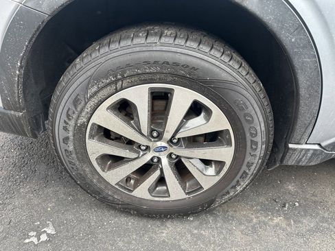 Used 2020 Subaru Outback Premium image 16