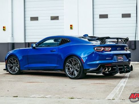 Used 2020 Chevrolet Camaro ZL1 image 63