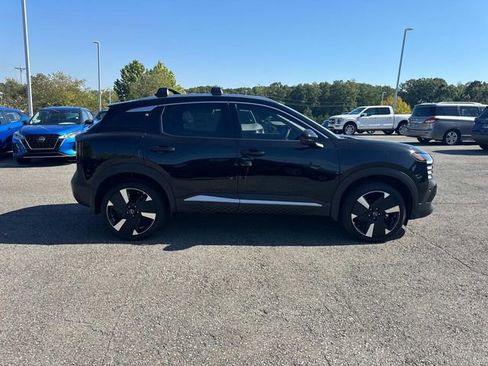 New 2026 Nissan Kicks SR w/ Cold Weather Package image 3