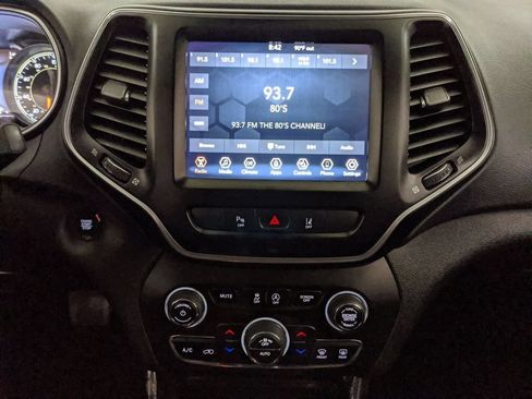 Used 2021 Jeep Cherokee Latitude Lux w/ Comfort/Convenience Group AWD/4WD image 8