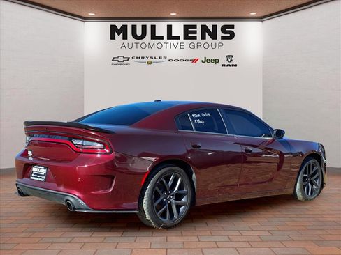 Used 2021 Dodge Charger SXT w/ Blacktop Package image 3