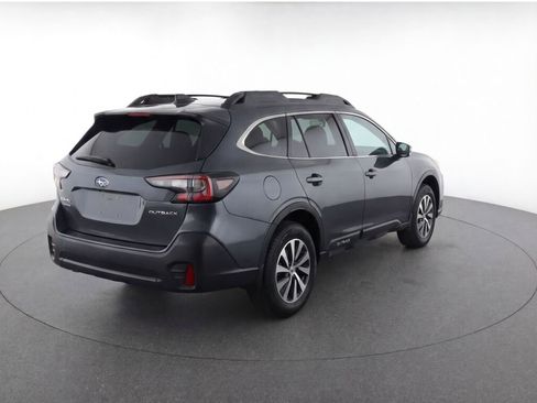 Used 2021 Subaru Outback Premium image 7
