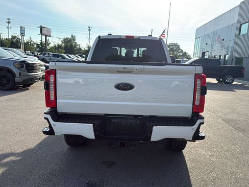 Used 2024 Ford F250 Lariat w/ Lariat Ultimate Package AWD/4WD image 4