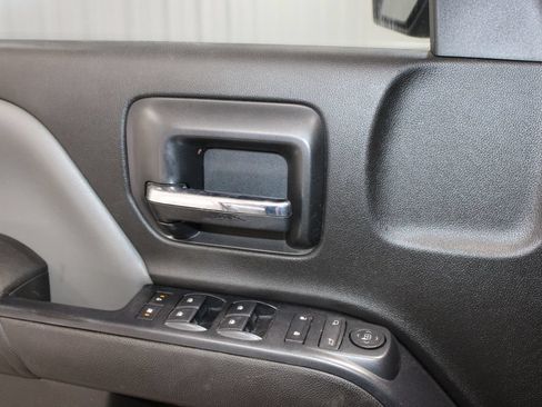 Used 2018 Chevrolet Silverado 1500 Custom w/ Custom Value Package AWD/4WD image 24