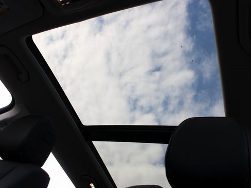 Used 2024 Mercedes-Benz GLS 450 4MATIC image 42