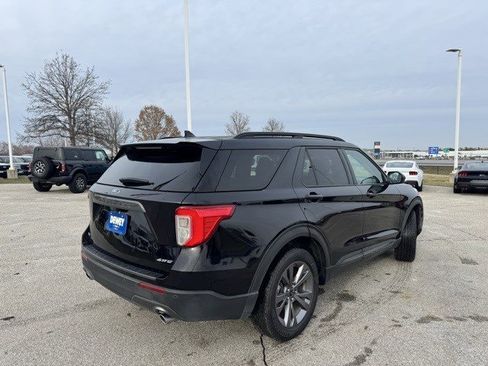 Certified 2021 Ford Explorer XLT w/ Equipment Group 202A image 8