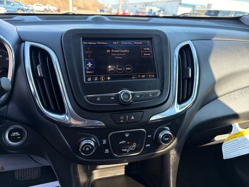 Used 2023 Chevrolet Equinox LT image 15