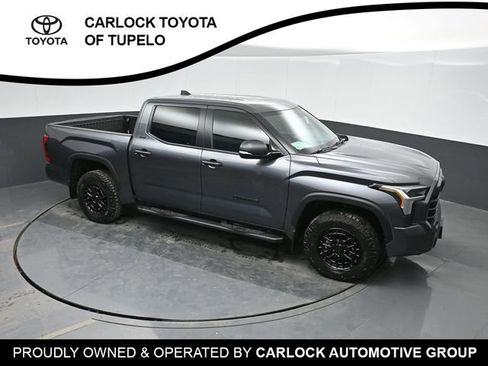Used 2026 Toyota Tundra SR5 w/ SR5 Convenience Package AWD/4WD image 32