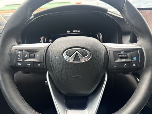 Used 2023 INFINITI QX60 Luxe w/ Performance Audio Package FWD image 22