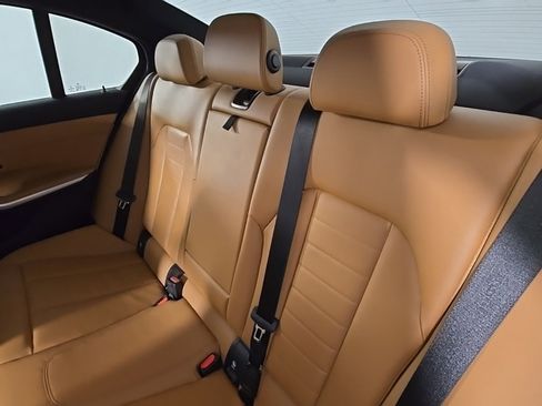 Used 2021 BMW 330i xDrive Sedan w/ Convenience Package image 16