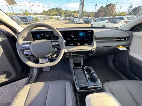 New 2025 Hyundai Ioniq 5 SEL image 12