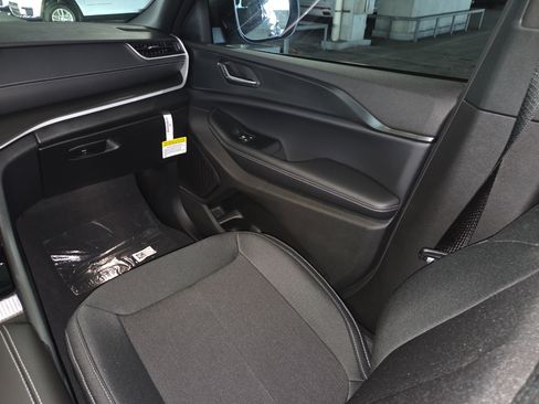 New 2025 Jeep Grand Cherokee Laredo X image 18