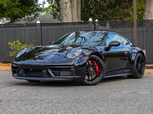 Used 2023 Porsche 911 Carrera 4 GTS image 3