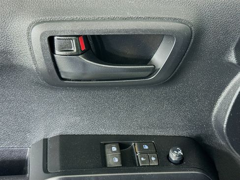 Used 2023 Toyota Tacoma SR RWD image 21