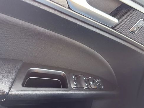 Used 2017 Ford Fusion SE w/ Fusion SE Technology Package image 22