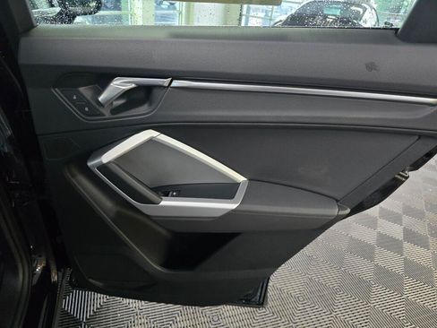 Used 2025 Audi Q3 2.0T Premium AWD/4WD image 39