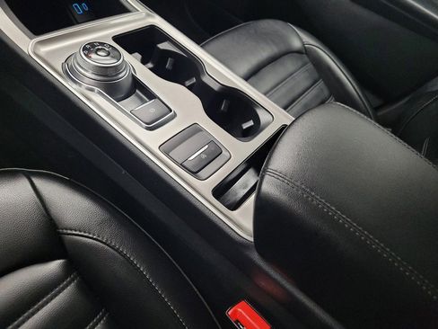 Used 2024 Ford Edge SEL image 26