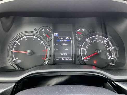 Used 2024 Toyota 4Runner SR5 image 25