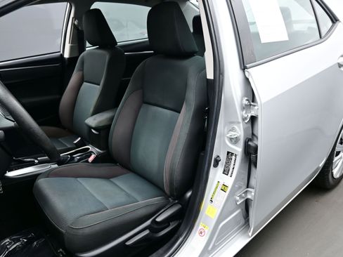 Used 2019 Toyota Corolla LE image 11