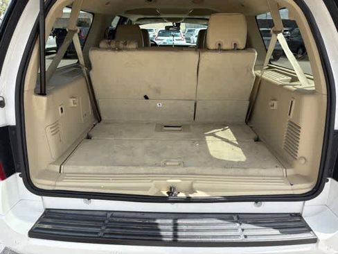 Used 2017 Ford Expedition EL Limited w/ Equipment Group 301A RWD image 25