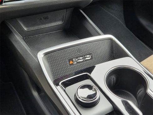 New 2026 Chevrolet Equinox ACTIV w/ LPO, Floor Liner Package image 21