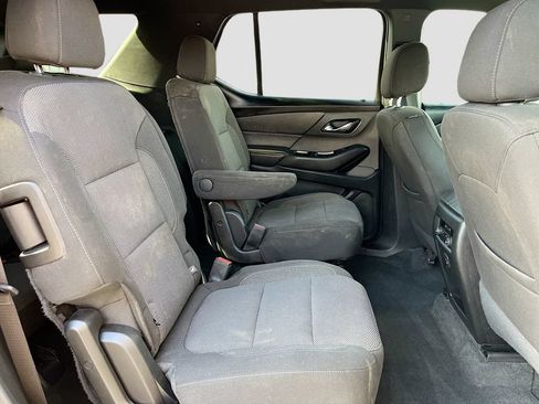 Used 2023 Chevrolet Traverse LT FWD image 26