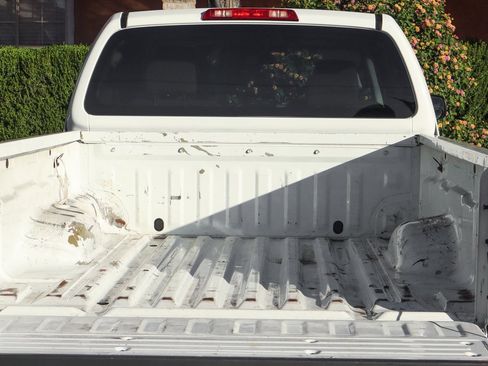 Used 2018 Nissan Frontier S image 8