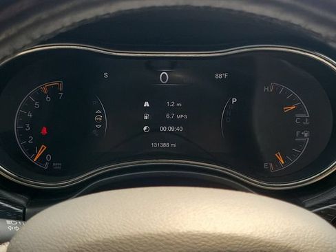 Used 2020 Jeep Grand Cherokee High Altitude AWD/4WD image 11