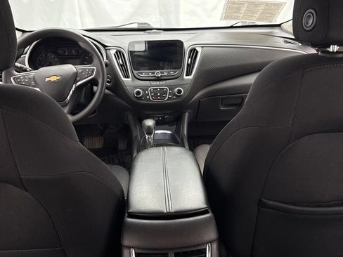 Used 2024 Chevrolet Malibu LT FWD image 33