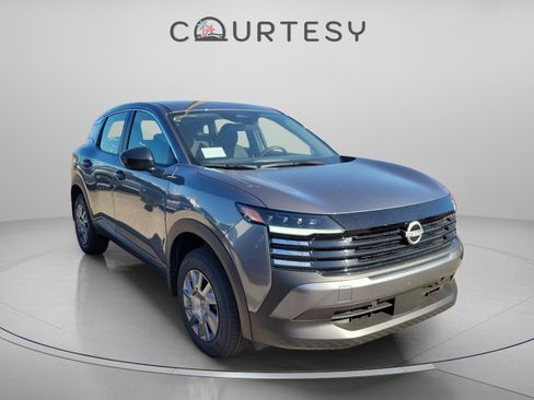 New 2026 Nissan Kicks S image 4