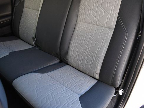 Certified 2021 Toyota Tacoma TRD Off-Road image 22