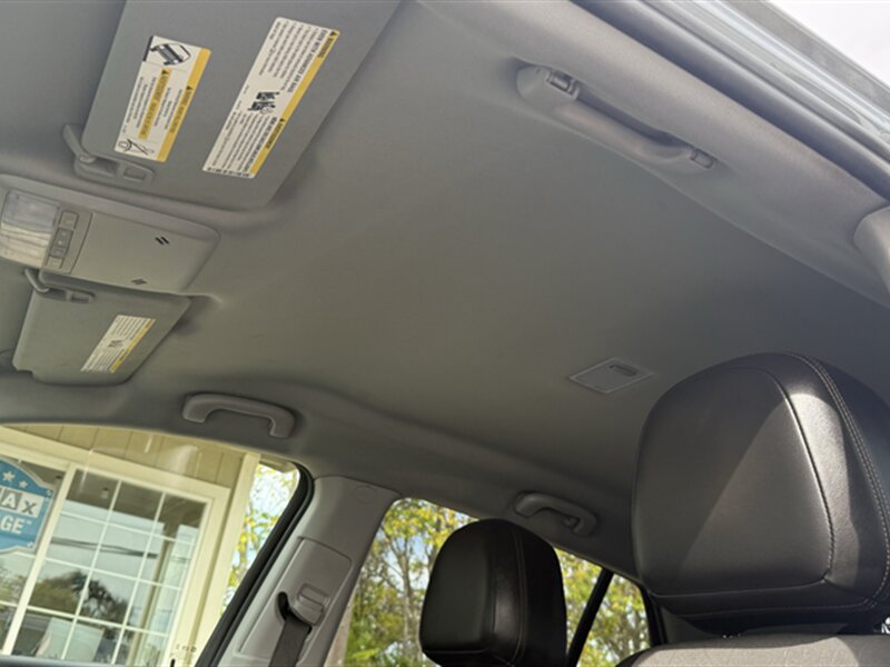 Used 2019 Chevrolet Trax LT w/ LT Convenience Package FWD image 20