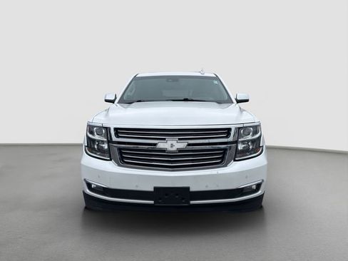 Used 2019 Chevrolet Suburban Premier AWD/4WD image 2