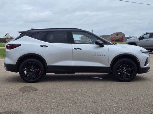 Used 2022 Chevrolet Blazer LT w/ Redline Edition FWD image 4
