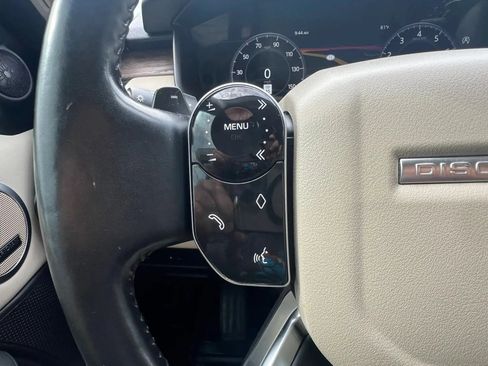 Used 2020 Land Rover Discovery HSE AWD/4WD image 21