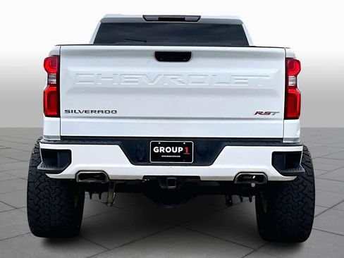 Used 2023 Chevrolet Silverado 1500 RST w/ Z71 Off-Road Package AWD/4WD image 5