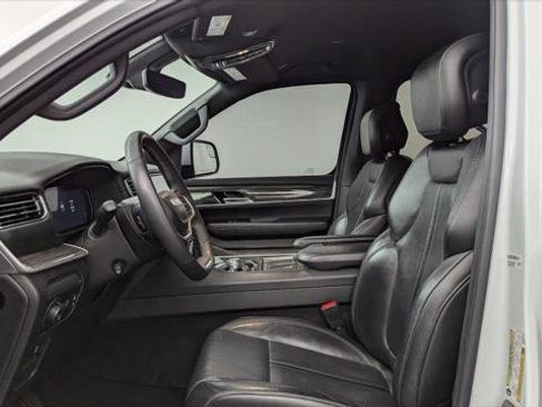 Used 2022 Jeep Wagoneer Series II image 14