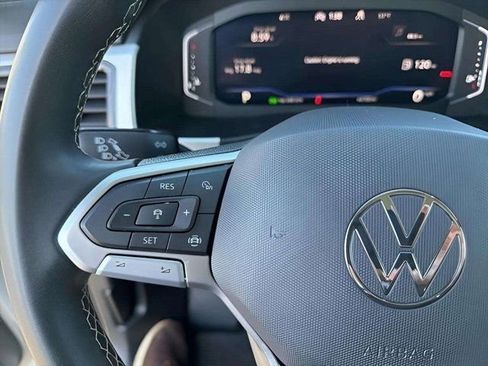 Used 2023 Volkswagen Atlas SE image 7