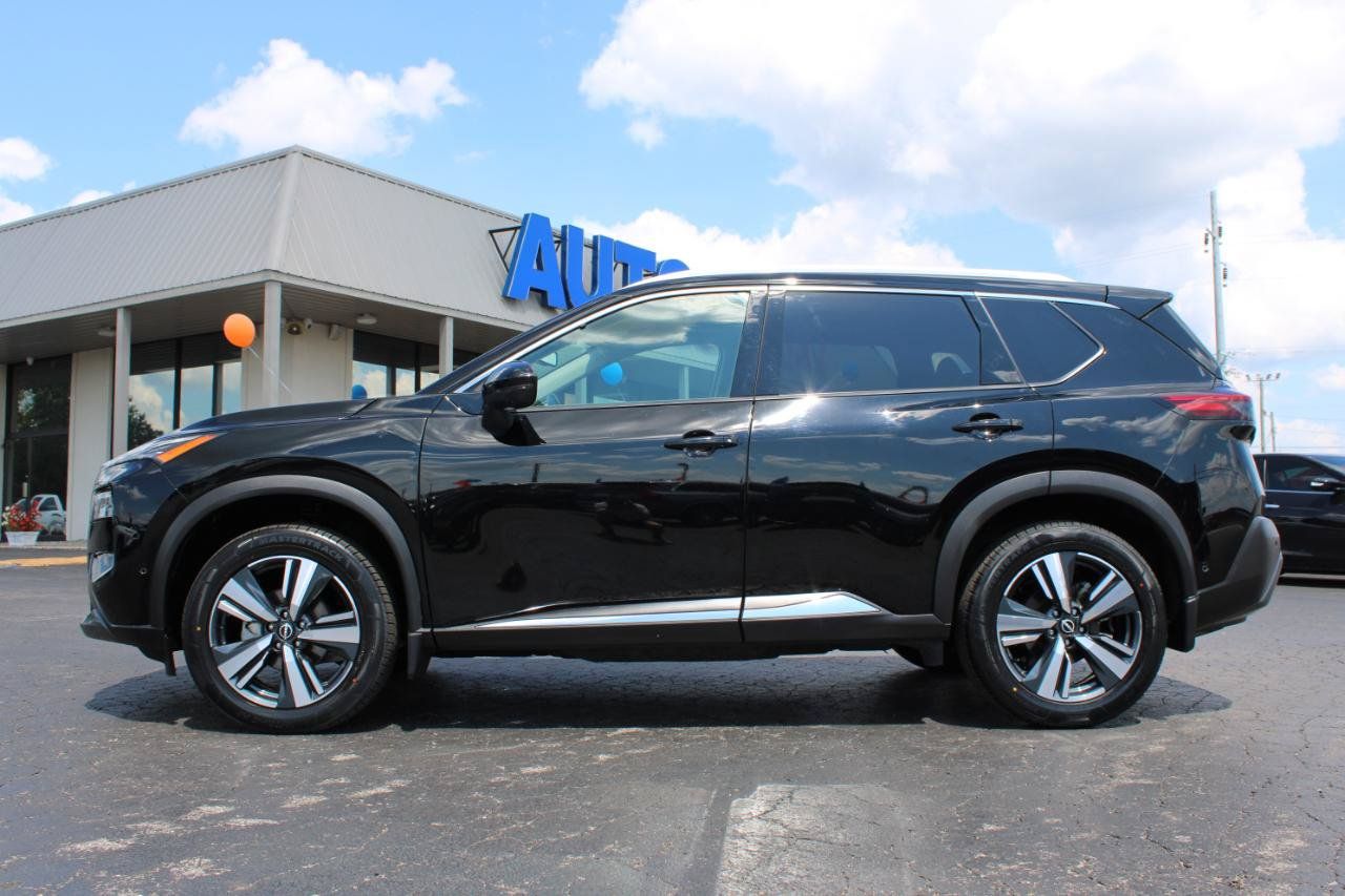 Used 2023 Nissan Rogue SL w/ SL Premium Package FWD image 12