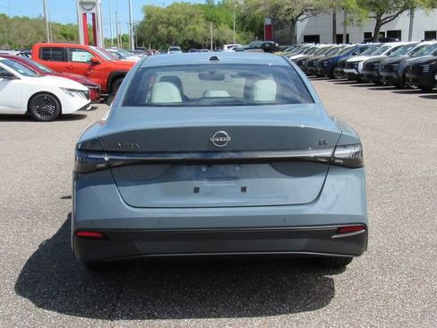 New 2026 Nissan Sentra SL w/ Floor Mat Package FWD image 4