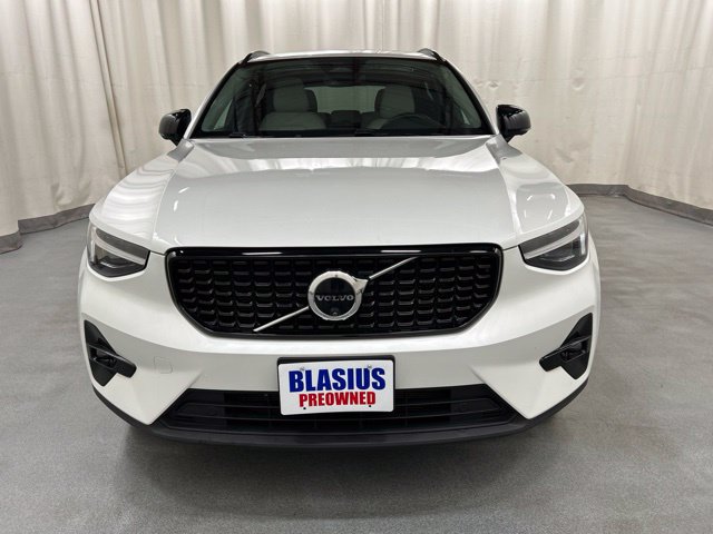 Used 2024 Volvo XC40 B5 Plus w/ Climate Package AWD/4WD image 24